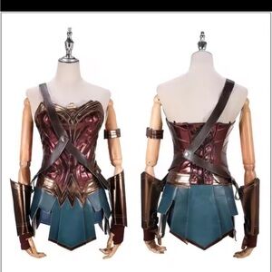 Woman’s costume NWOT